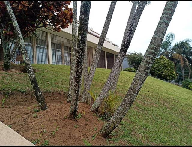 3 BEDROOM APARTMENT FOR SALE IN MARGATE BEACH